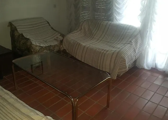 Lola's Summer - Upper Floor באסקה