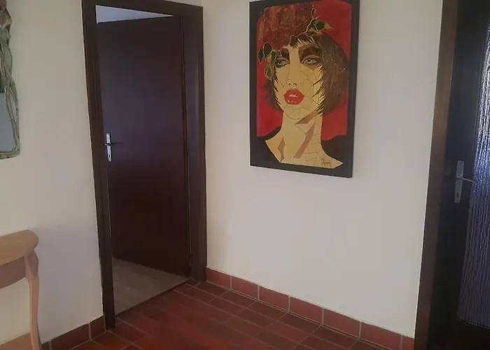 דירה Lola's Summer - Upper Floor באסקה