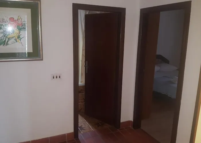 דירה Lola's Summer - Upper Floor באסקה
