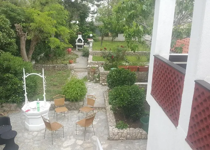 Lola's Summer - Upper Floor דירה